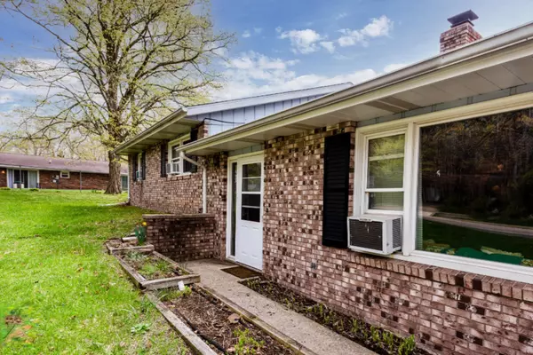 Coloma, MI 49038,236 E St Joseph Street