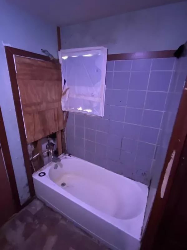 Lawrence, MI 49064,205 W Saint Joseph Street