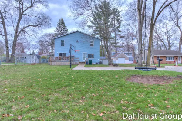 2301 Mills Avenue, Muskegon, MI 49445