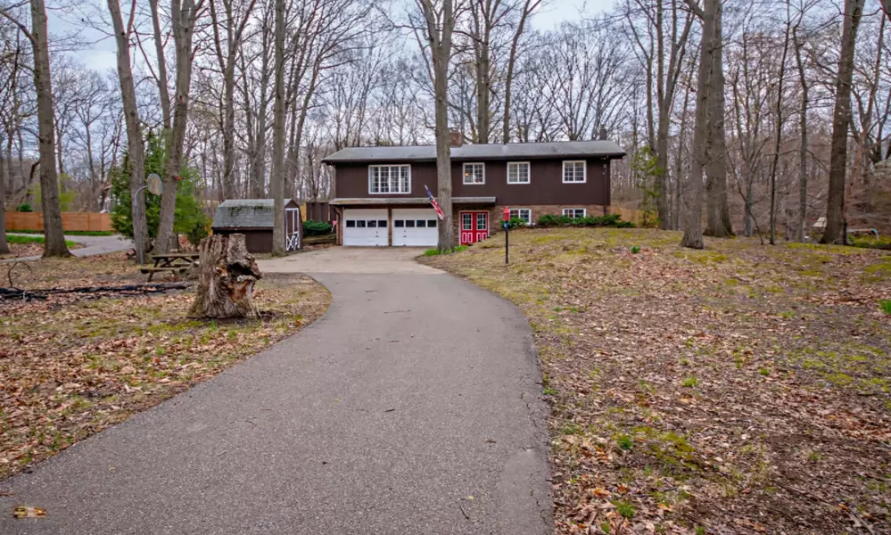 7193 Willobee Street, Coloma, MI 49038