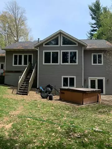 09122 32nd Street, Gobles, MI 49055