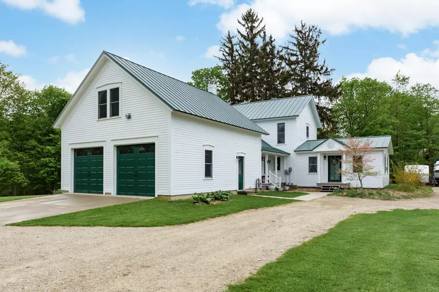 304 W Kalamazoo Street, Bloomingdale, MI 49026