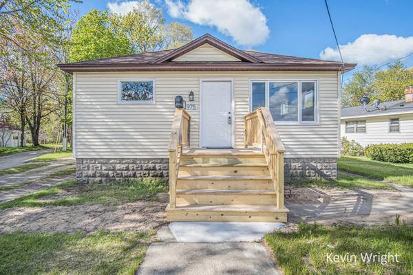 975 Evanston Avenue, Muskegon, MI 49442