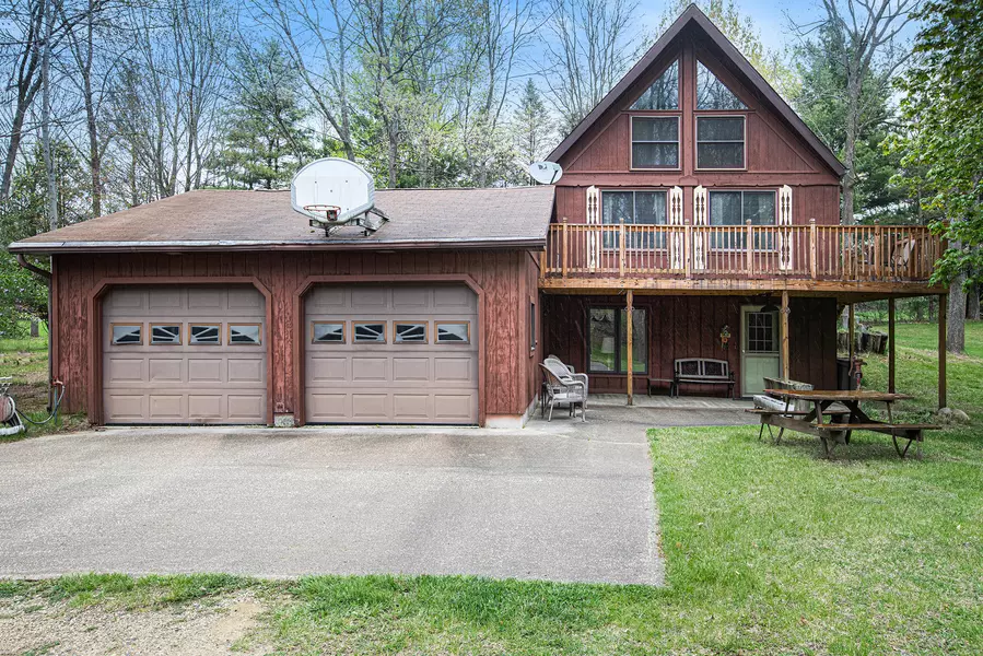 12885 CR 653, Gobles, MI 49055