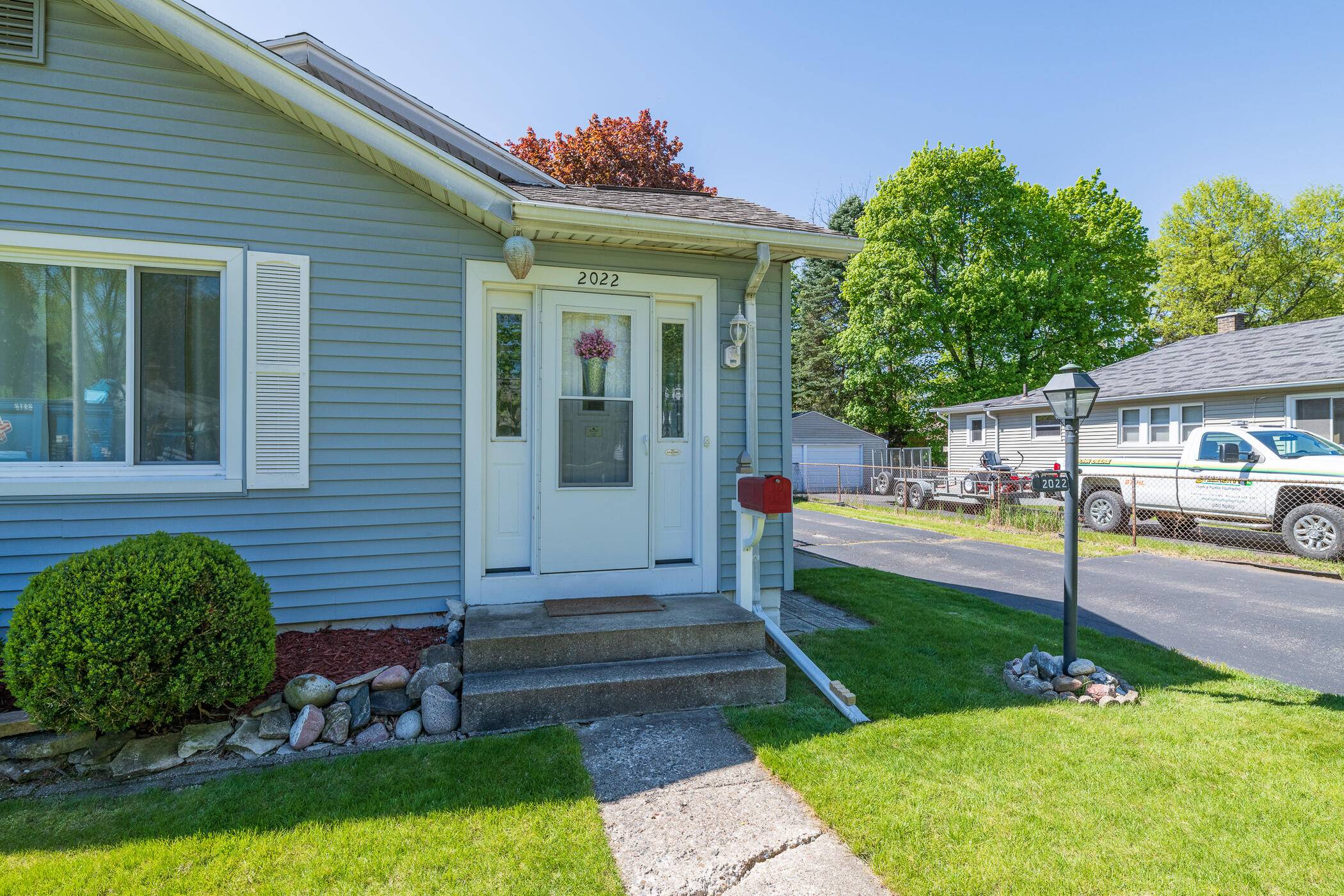 Kalamazoo, MI 49001,2022 Royce Avenue