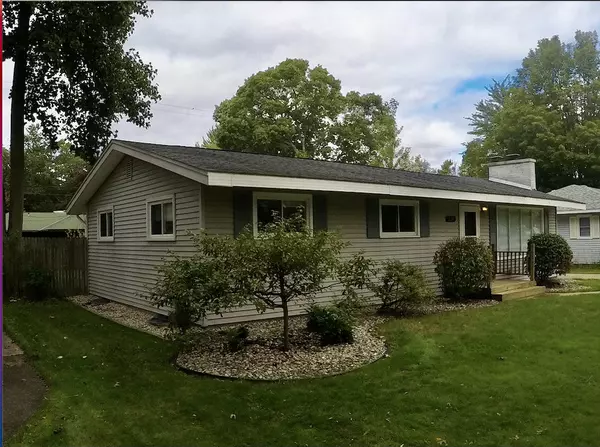 736 Moulton Avenue, North Muskegon, MI 49445