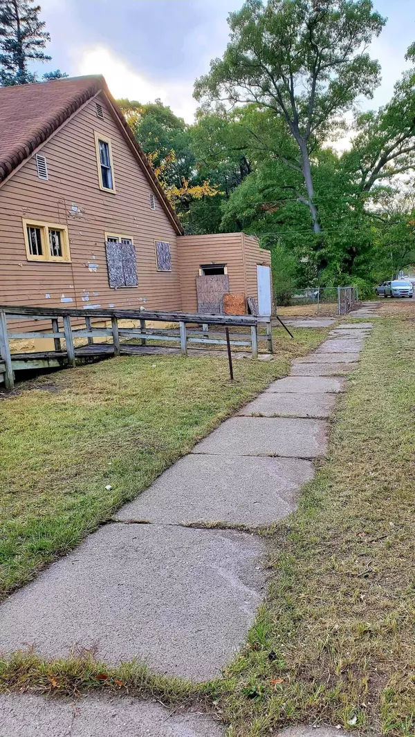 Muskegon Heights, MI 49444,2301 Howden Street