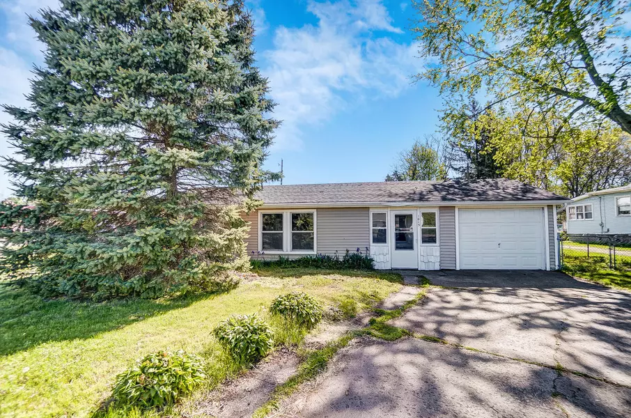1015 White Pigeon Road, Constantine, MI 49042