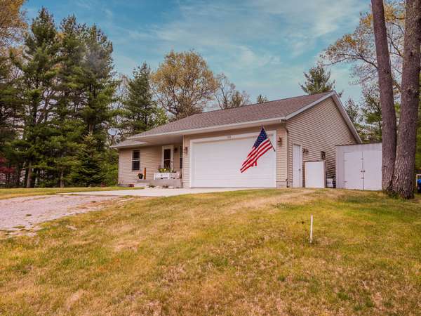 Twin Lake, MI 49457,510 W Belfast