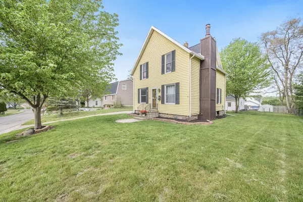 358 Quarterline Street, Portland, MI 48875