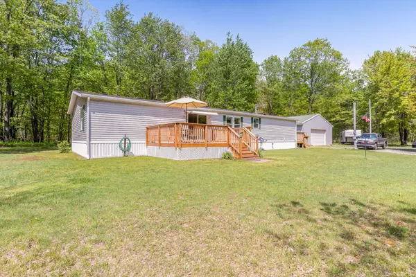 4099 N Forest Lane, Scottville, MI 49454