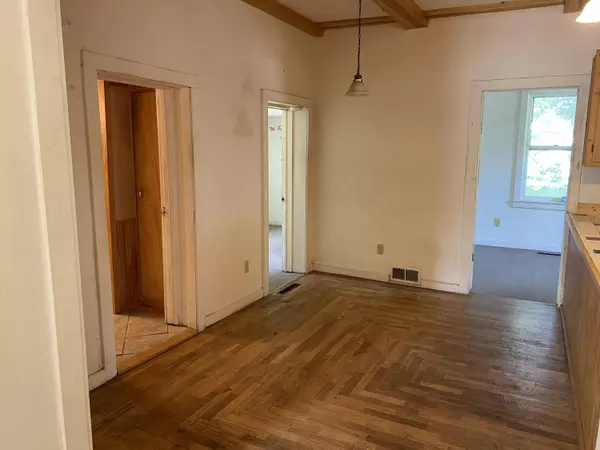 Jonesville, MI 49250,455 Wright Street