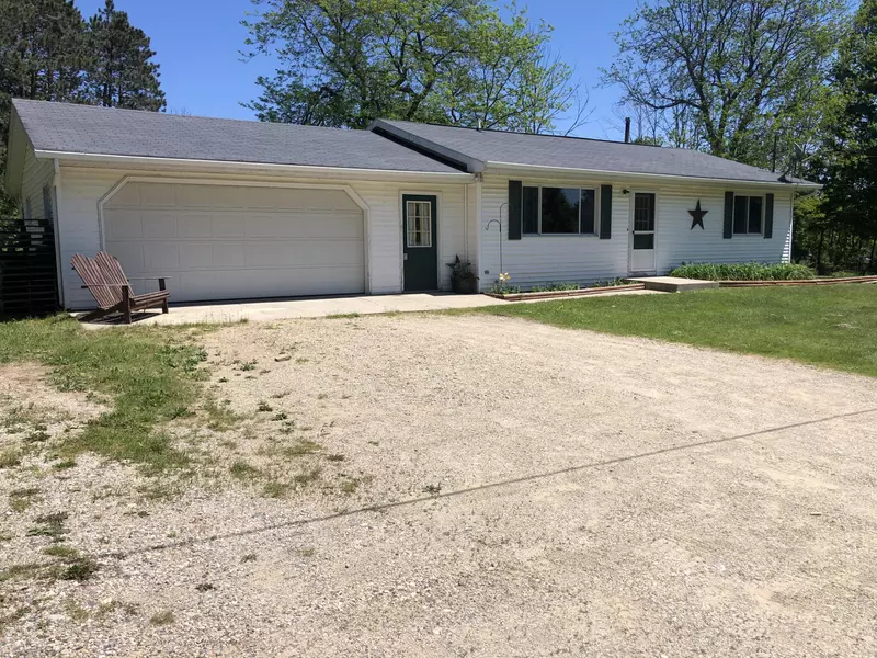 19998 Lincoln Road, Stanwood, MI 49346