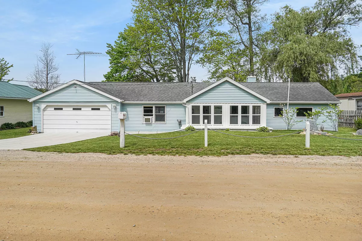 Six Lakes, MI 48886,1031 S Coolidge Avenue