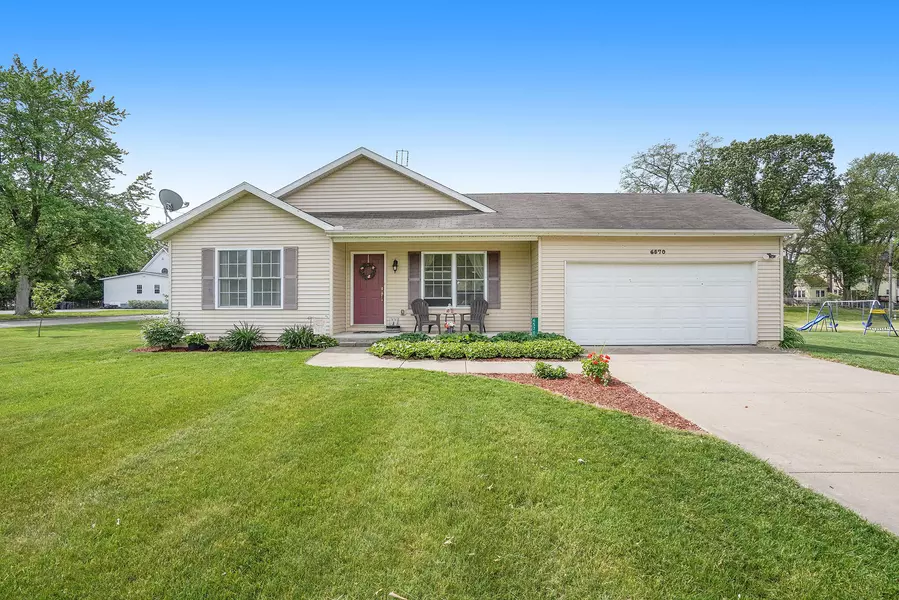 6570 Grace Street, Eau Claire, MI 49111