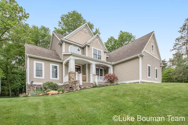 9273 Freedom Drive, West Olive, MI 49460