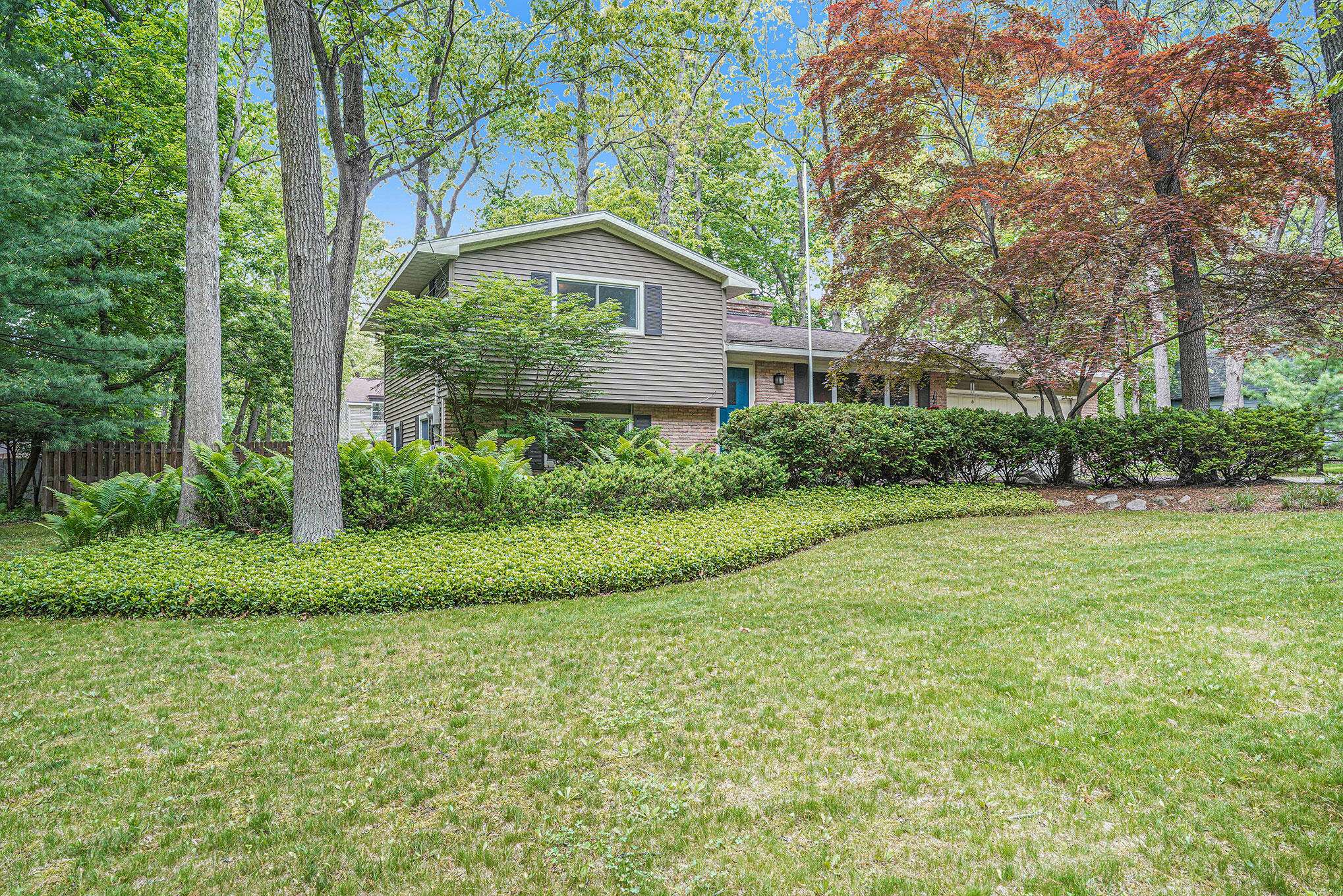 Ada, MI 49301,7395 Sheffield SE Drive