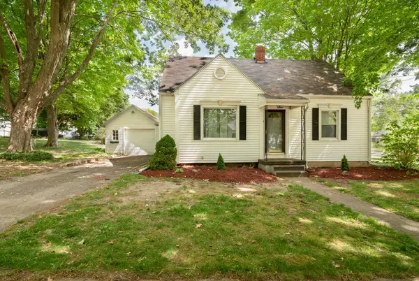 Albion, MI 49224,915 Sheridan Court