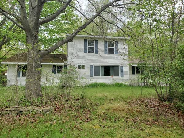 2185 W Michillinda Road, Whitehall, MI 49461