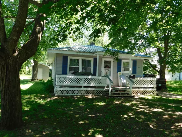 433 S East Street, Portland, MI 48875