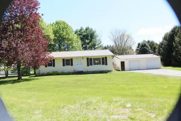 5785 S GREEN Avenue, Fremont, MI 49412