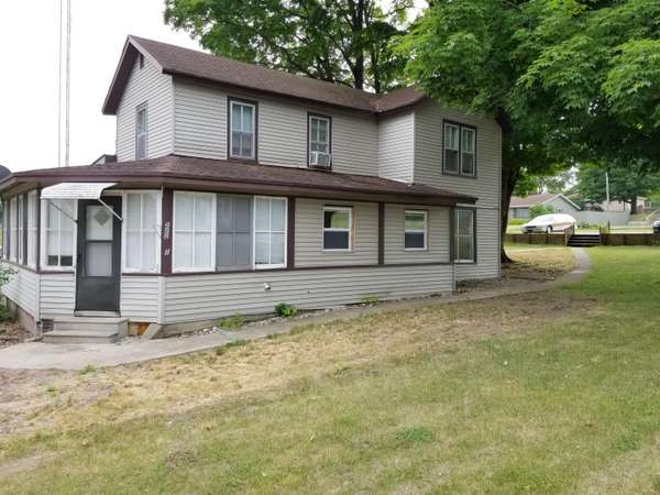 222 W Center Street, Coloma, MI 49038