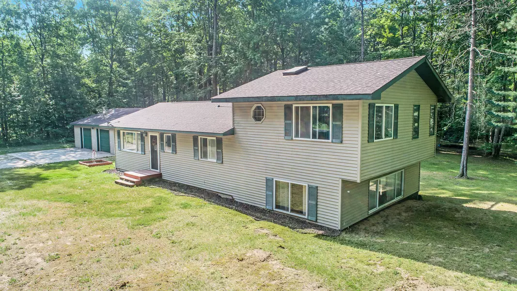 7919 E 5 Mile Road, Luther, MI 49656