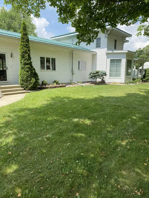 414 S Division Street, Carson City, MI 48811