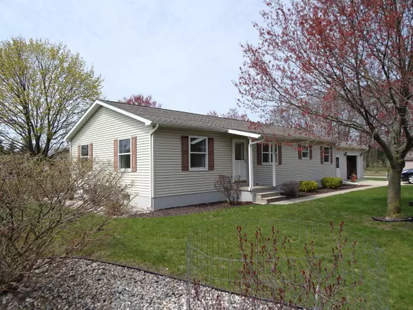 Eastlake, MI 49626,412 6th Street