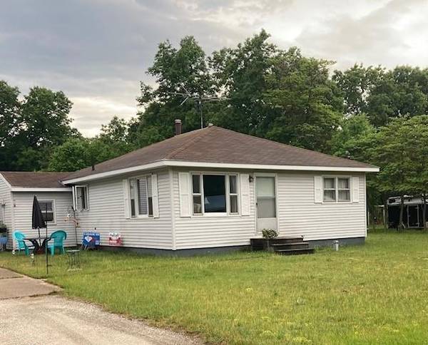 5517 Russ Avenue, Muskegon, MI 49442