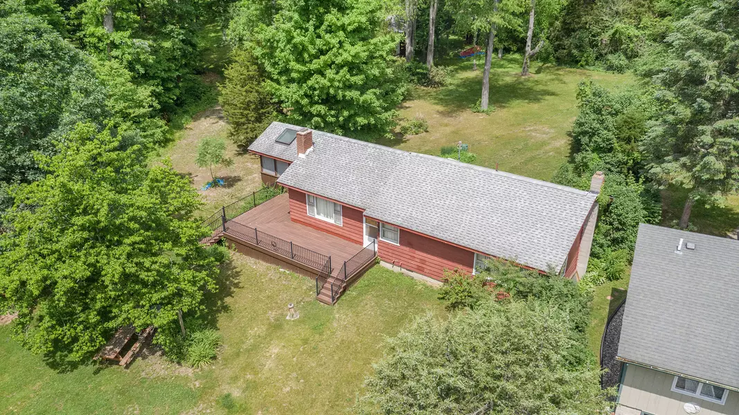 60595 Bert Road, Colon, MI 49040