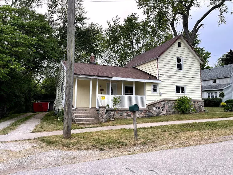 73 Western Avenue, Grant, MI 49327