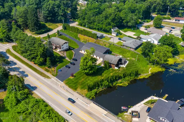 Fruitport, MI 49415,287 S Third Avenue