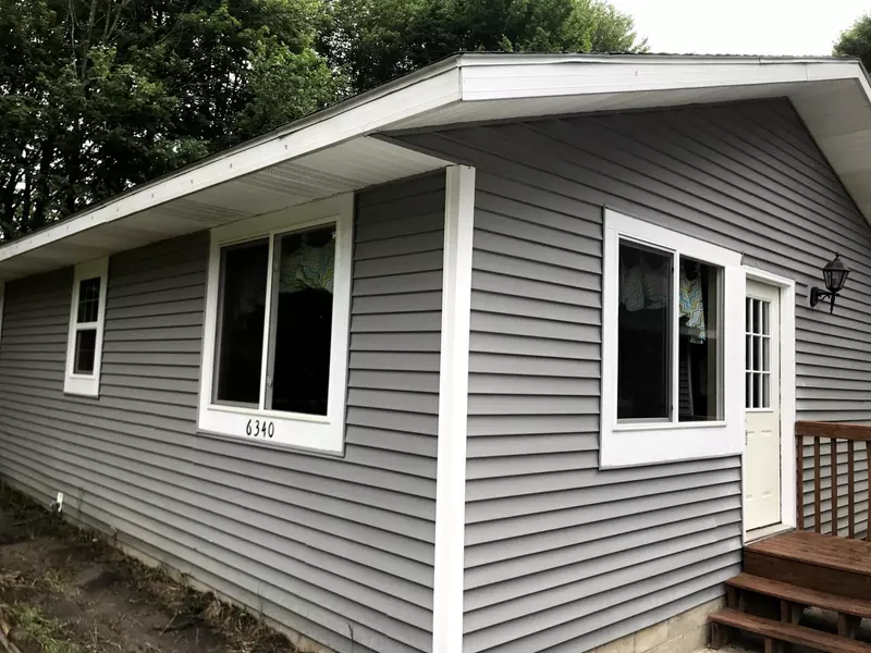 6340 S Brooks Road, Fruitport, MI 49415