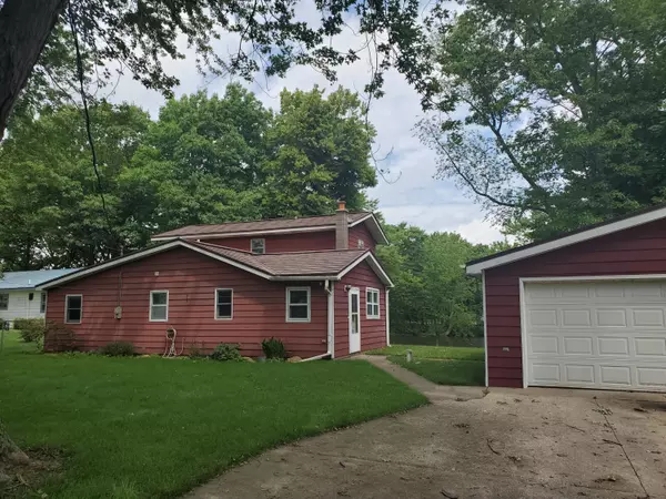 67139 Oxbow Drive, Constantine, MI 49042