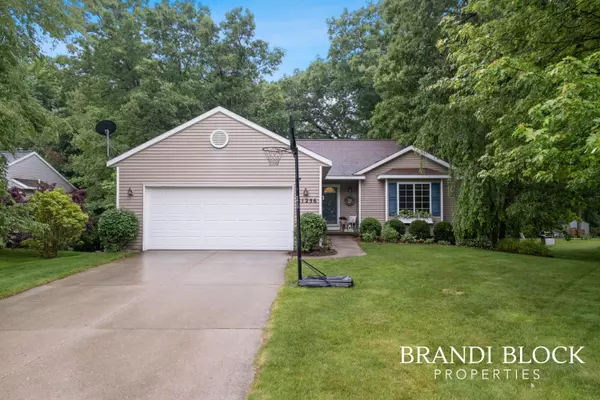 11256 Barnsely SE Road, Lowell, MI 49331