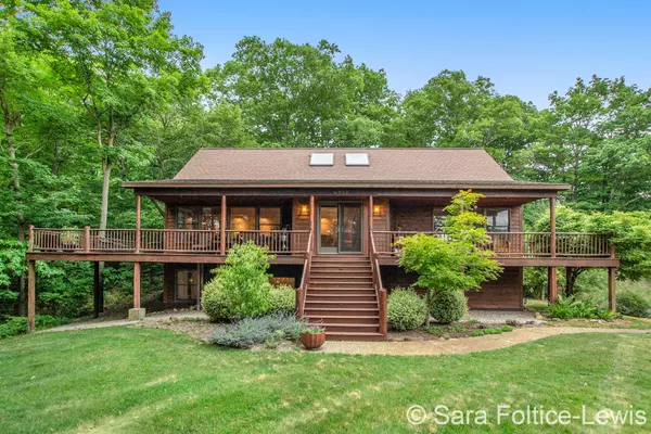 17030 Lakeshore Hills Drive, West Olive, MI 49460