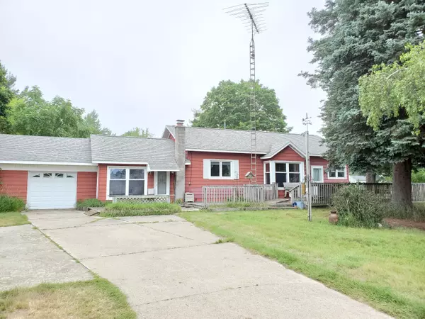 803 N James Street, Ludington, MI 49431