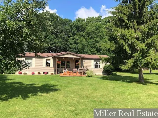 9095 S M-66 Highway, Nashville, MI 49073