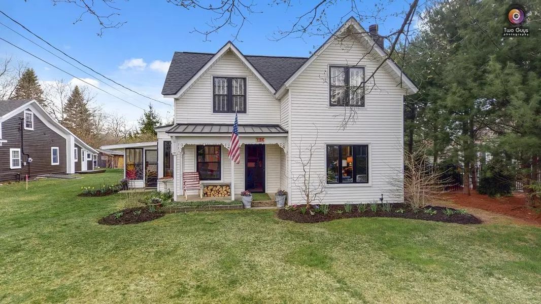 156 Union Street, Douglas, MI 49406