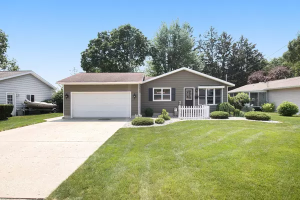 2405 Marquard Avenue, North Muskegon, MI 49445