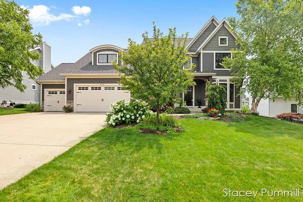 632 Village springs SE Drive, Ada, MI 49301