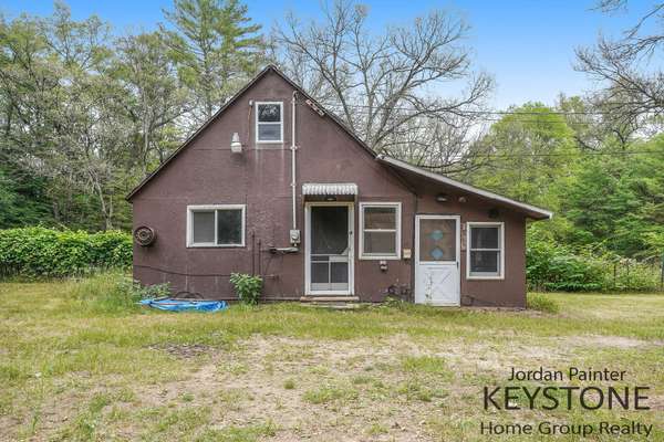 6631 Hill Street, Newaygo, MI 49337