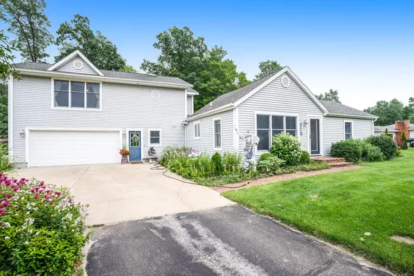 6410 Johnson Road, Fruitport, MI 49415