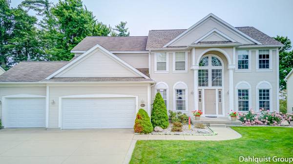 6924 Windflower Way, Norton Shores, MI 49444