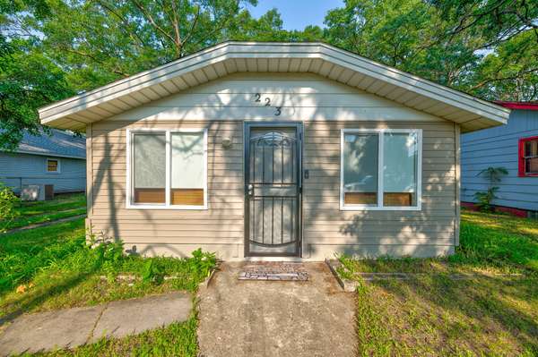 2233 Ray Street, Muskegon Heights, MI 49444