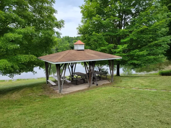 Hastings, MI 49058,App. 2200 Maple Grove