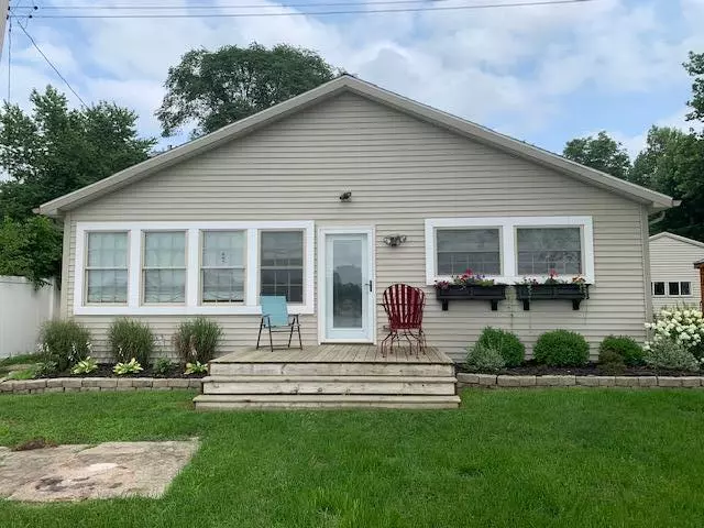 1244 S Blossom Lake Drive, Colon, MI 49040