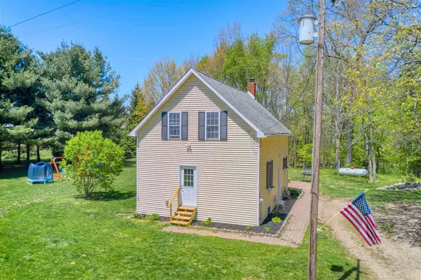 7980 ROTH, Rives Junction, MI 49277