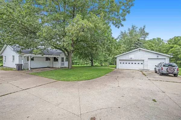 Jonesville, MI 49250,11091 MILNES RD